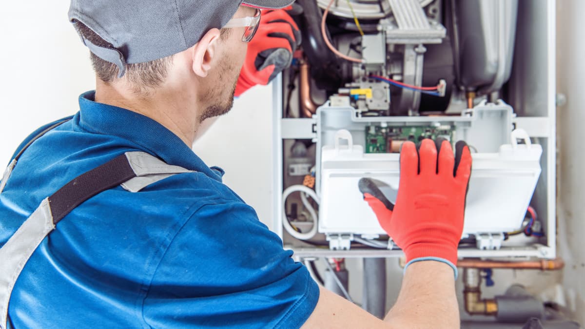 Training As a Gas Engineer In 2025 - Staffordshire Training Services