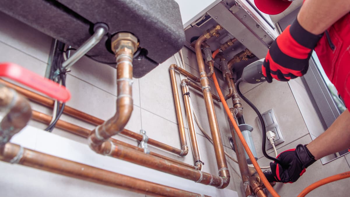 Start Training As a Gas Engineer - Staffordshire Training Services