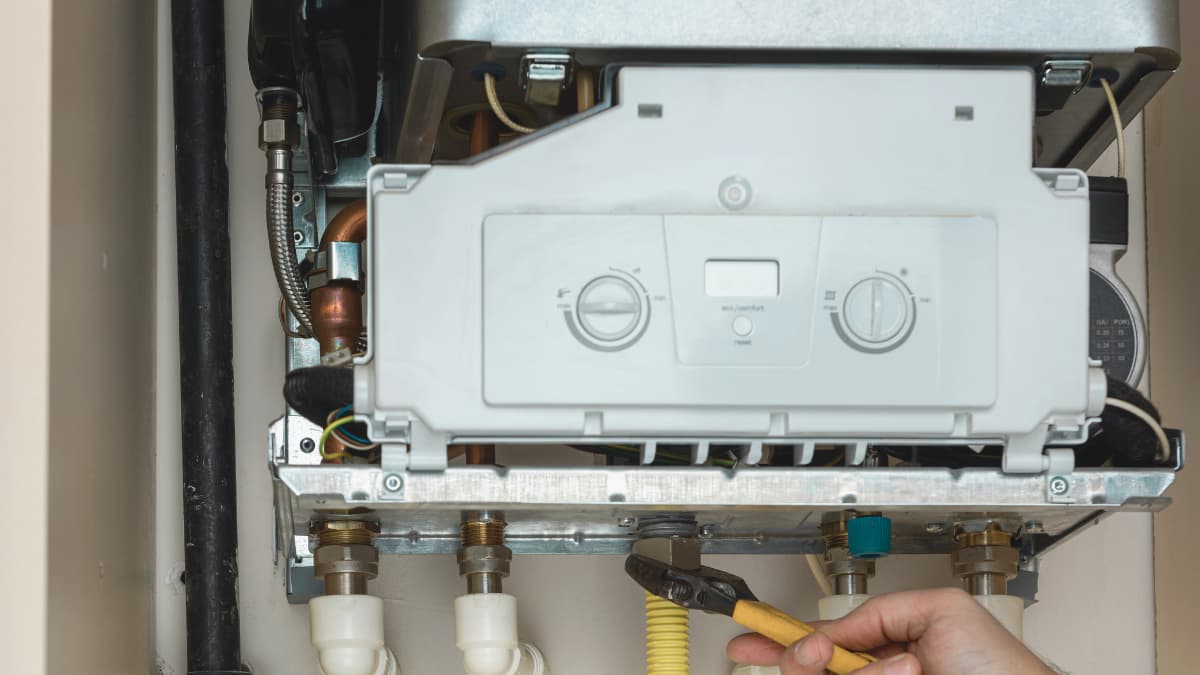 Annual Gas Safety Checks Save Lives - Staffordshire Training Services