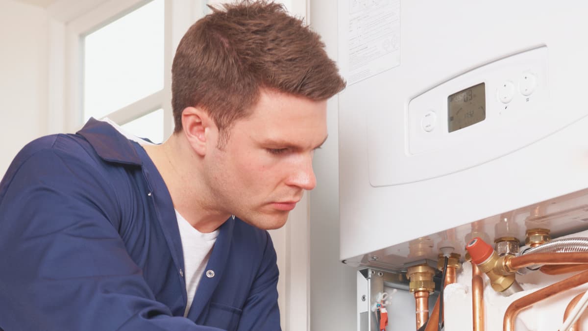 Gas Engineering vs Renewable Heating Careers - Staffordshire Training Services